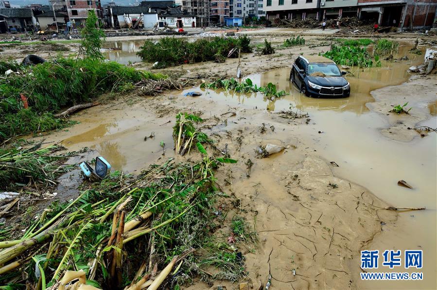 福建閩清:洪水肆虐致10人死亡11人失蹤