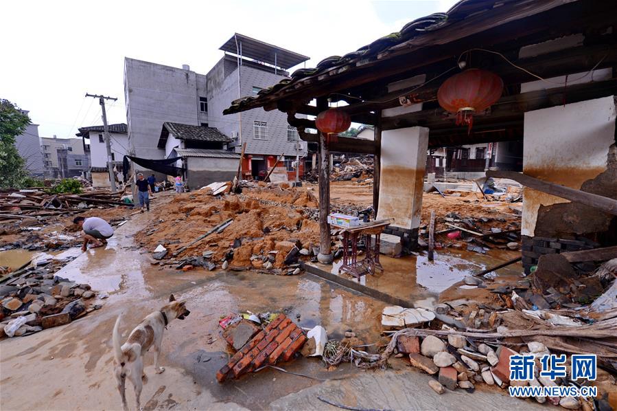 福建閩清:洪水肆虐致10人死亡11人失蹤